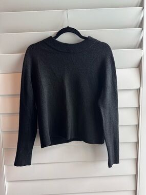 Athleta Black Crewneck Sweater